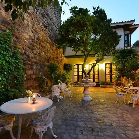 Afflon Old Marin Hotell 3*